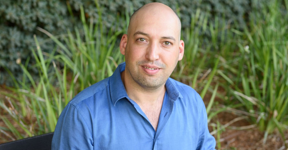 Yonatan Stelzer, PhD headshot