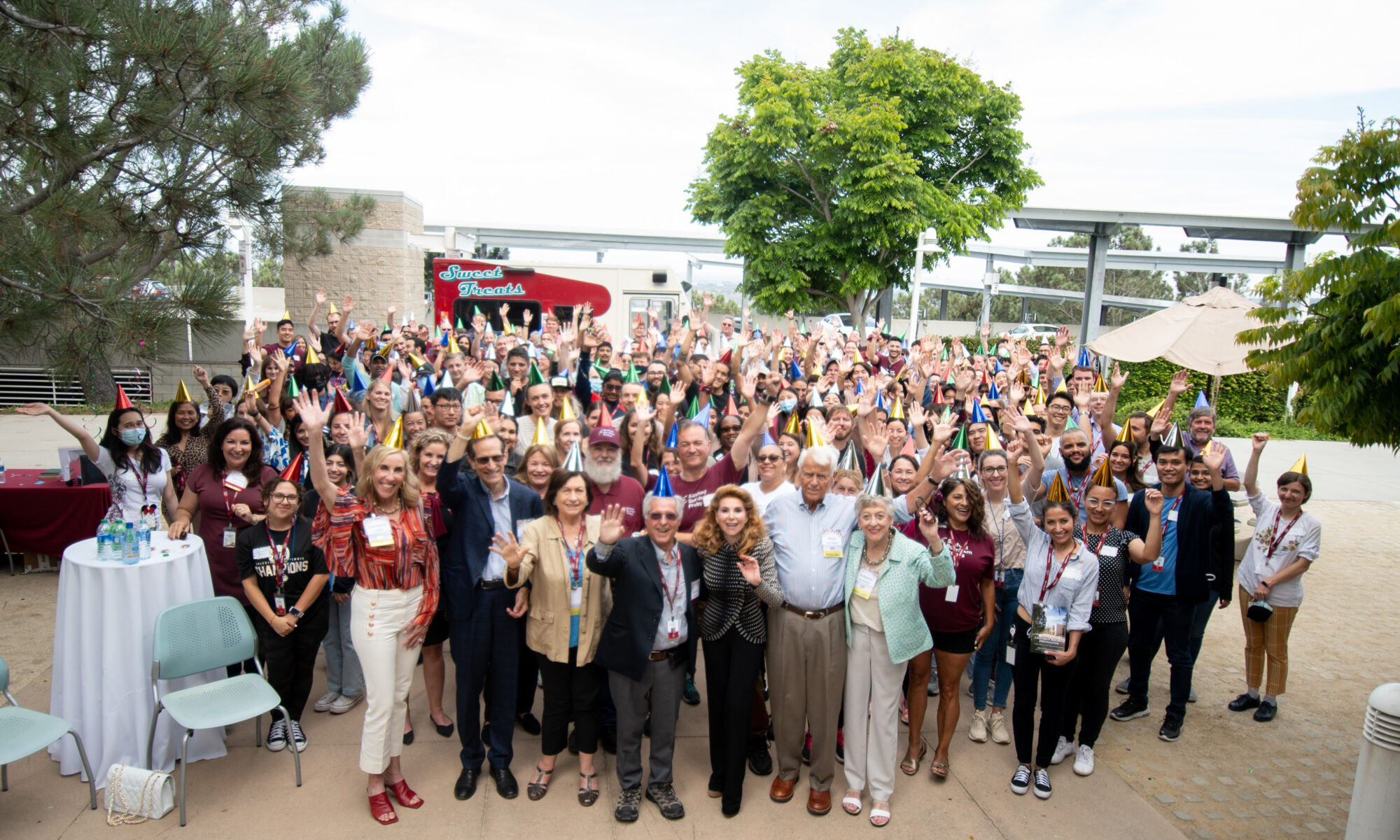 Group photo of Institute employees outside Ruoslahti Way 