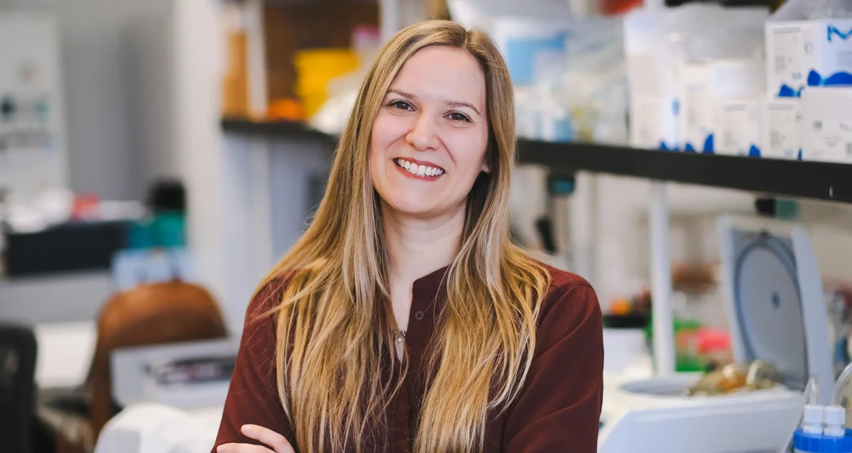 Sara Ancel profile photo in the lab - image credit: Sanford Burnham Prebys